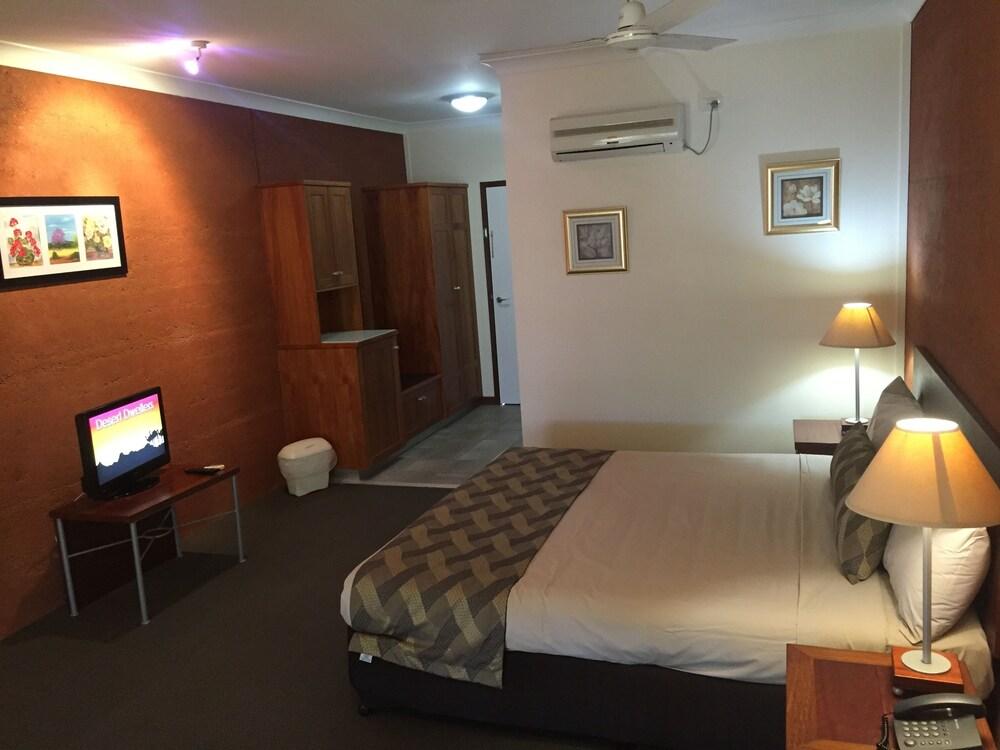 The Gidgee Inn Cloncurry Exterior photo